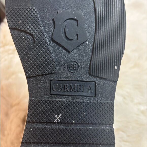 Carmela Sleek Black and Gray Boots with Modern Design - Picture 2 of 8